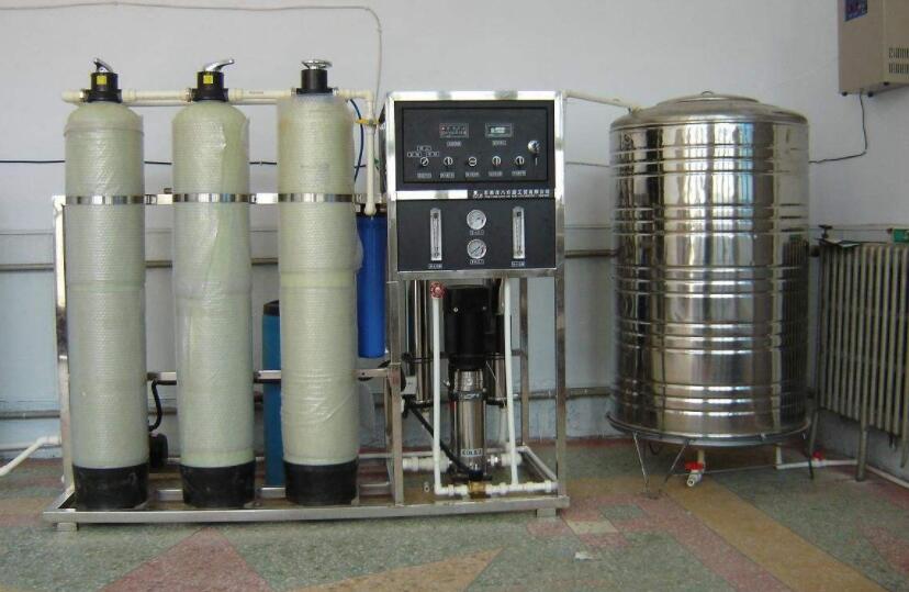 青岛纯水设备不同反渗透纯水设备的区别